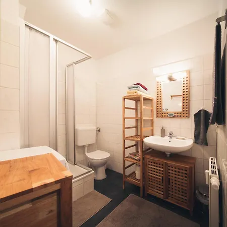 Appartement Dachgeschoss-apartment Im Paulusviertel Mit Blick Auf Kirche